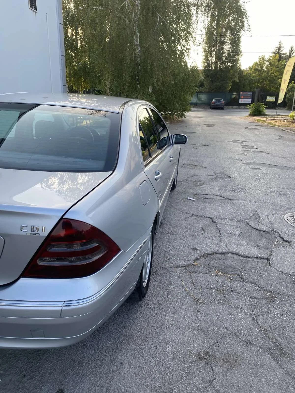 Mercedes-Benz 220, снимка 5 - Автомобили и джипове - 56665782