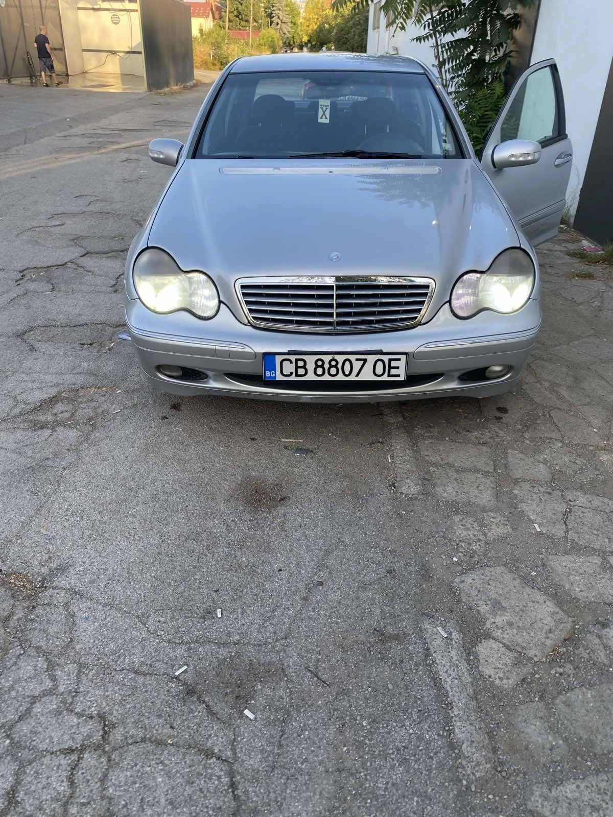 Mercedes-Benz 220