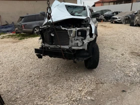     Toyota Hilux 2, 8D GR SPORT DC 4X4