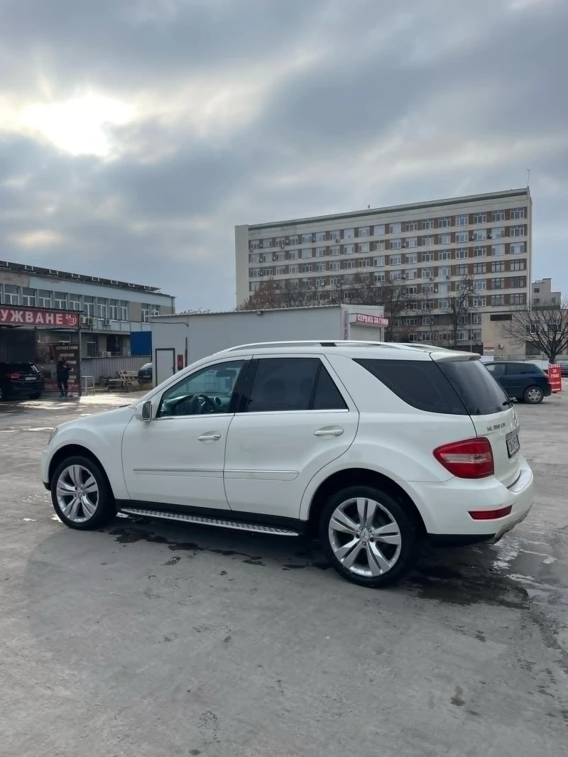 Mercedes-Benz ML 350 4MATIC, снимка 1 - Автомобили и джипове - 48347521