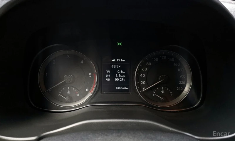 Hyundai Kona, снимка 8 - Автомобили и джипове - 52971659