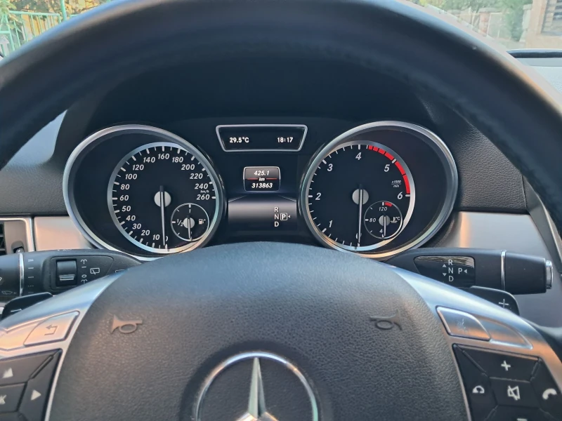 Mercedes-Benz ML 350 CDI , снимка 9 - Автомобили и джипове - 53021329