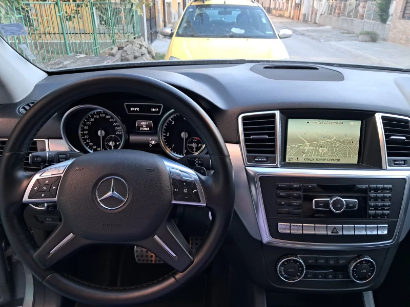 Mercedes-Benz ML 350 CDI , снимка 11 - Автомобили и джипове - 53021329