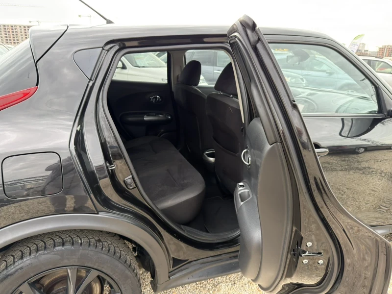Nissan Juke 1.6i Swiss, снимка 14 - Автомобили и джипове - 53235416
