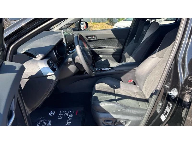 Toyota C-HR 2.0HSD GR SPORT BLACK EDITION, снимка 12 - Автомобили и джипове - 56159993