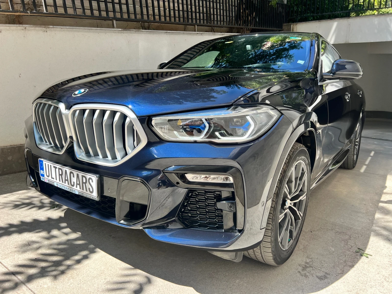 BMW X6 40i M Sport xDrive - изображение 2