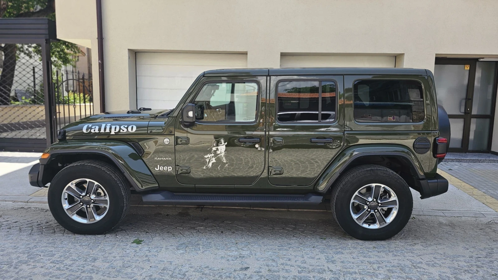 Jeep Wrangler Sahara - изображение 5