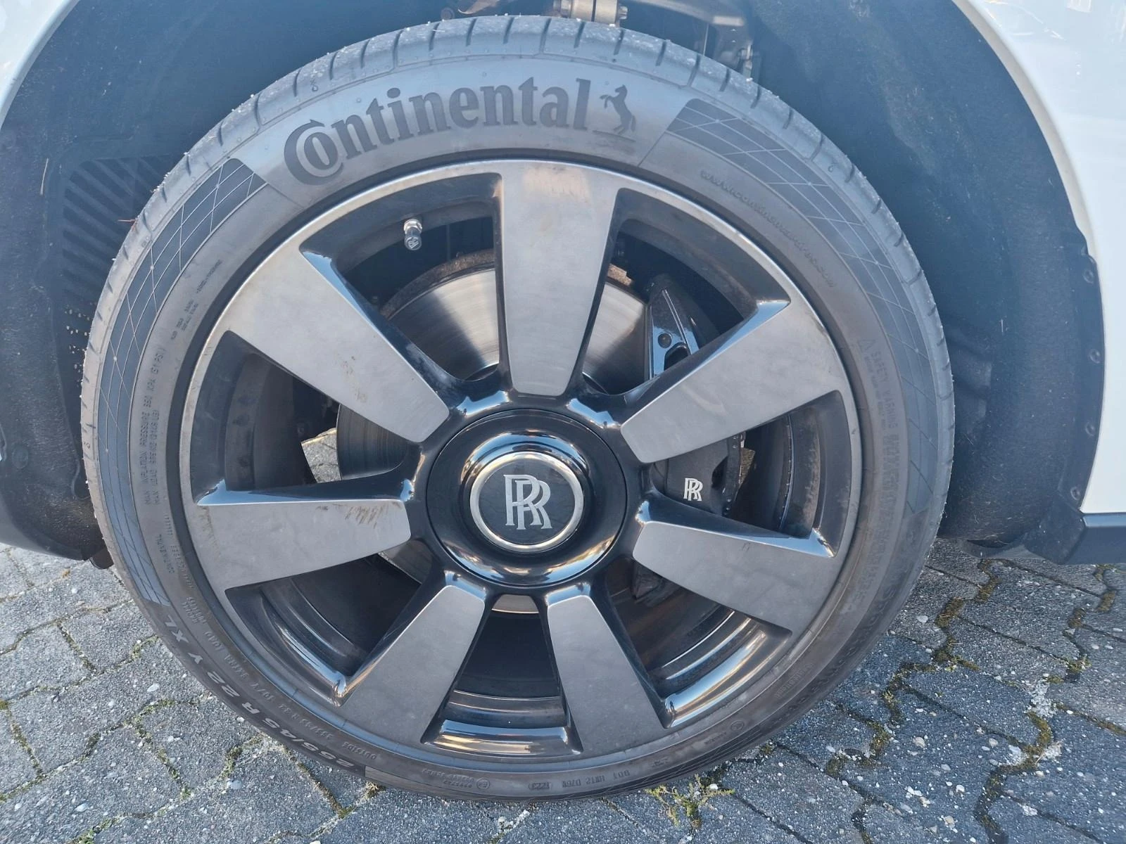 Rolls-Royce Cullinan 6.7 V12/ BESPOKE/ SHOOTING STAR/ 4-SEATS/ TV/ | Mobile.bg � ����������� 7