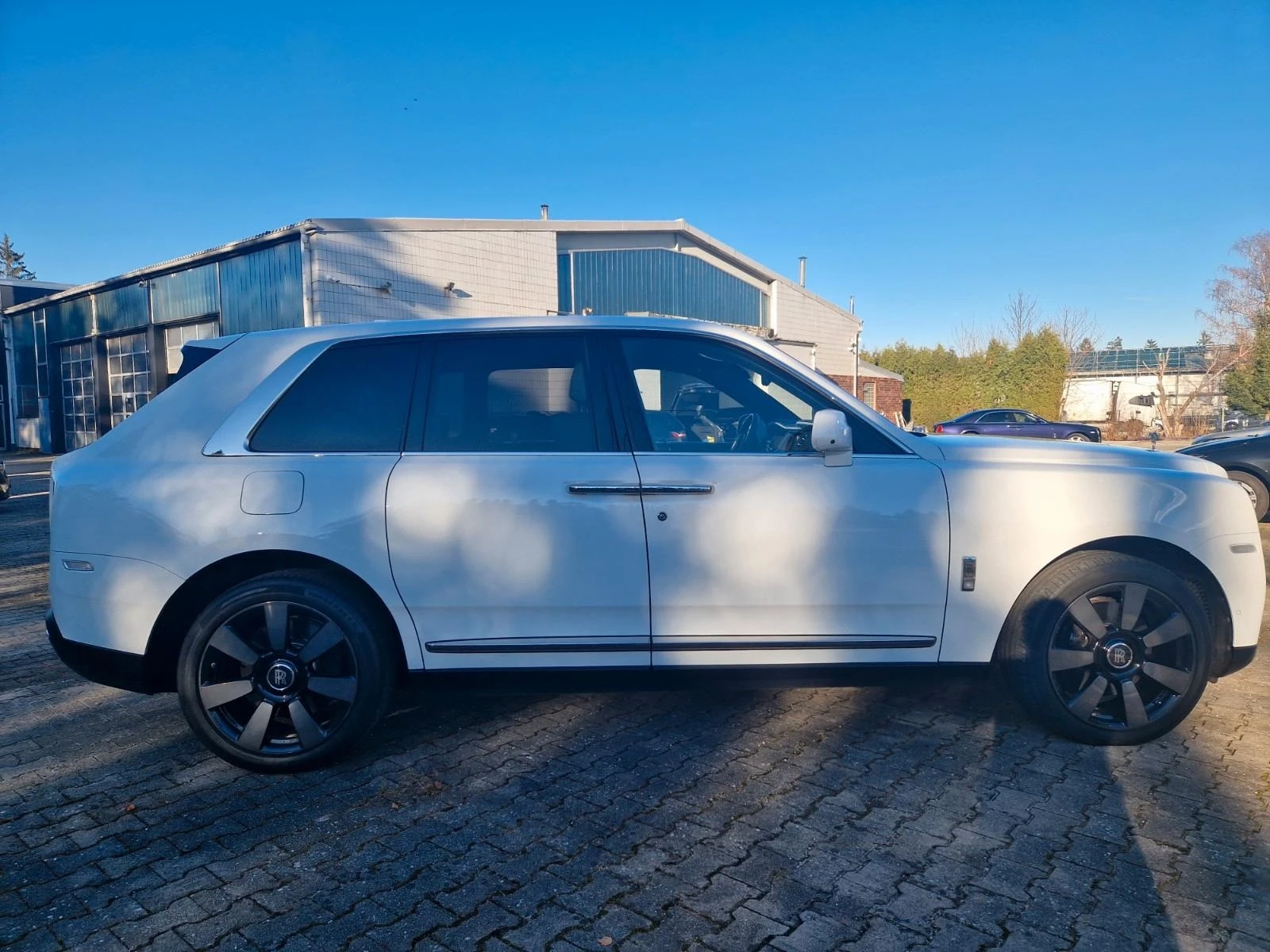 Rolls-Royce Cullinan 6.7 V12/ BESPOKE/ SHOOTING STAR/ 4-SEATS/ TV/ | Mobile.bg � ����������� 6
