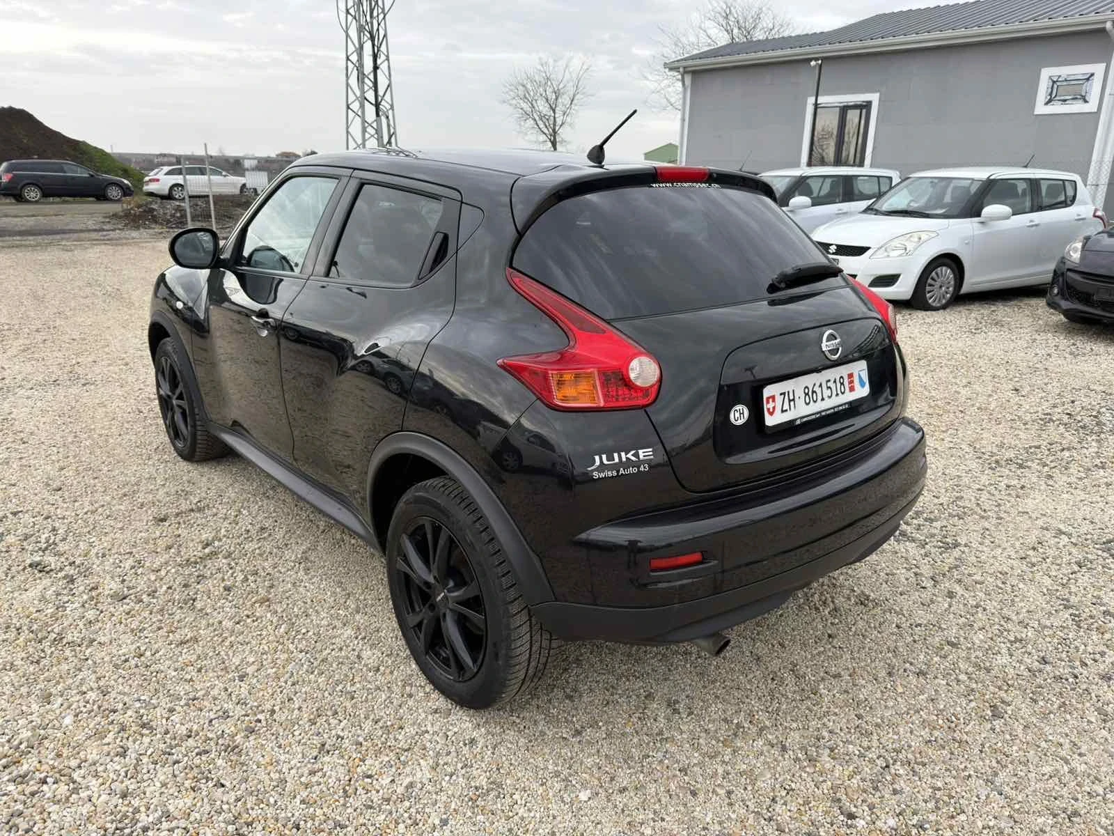Nissan Juke 1.6i Swiss - изображение 6