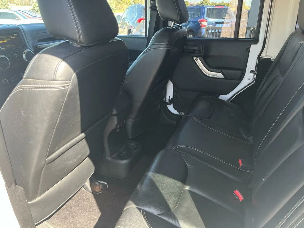 Jeep Wrangler Unlimited Sahara 4WD | Mobile.bg � ����������� 14