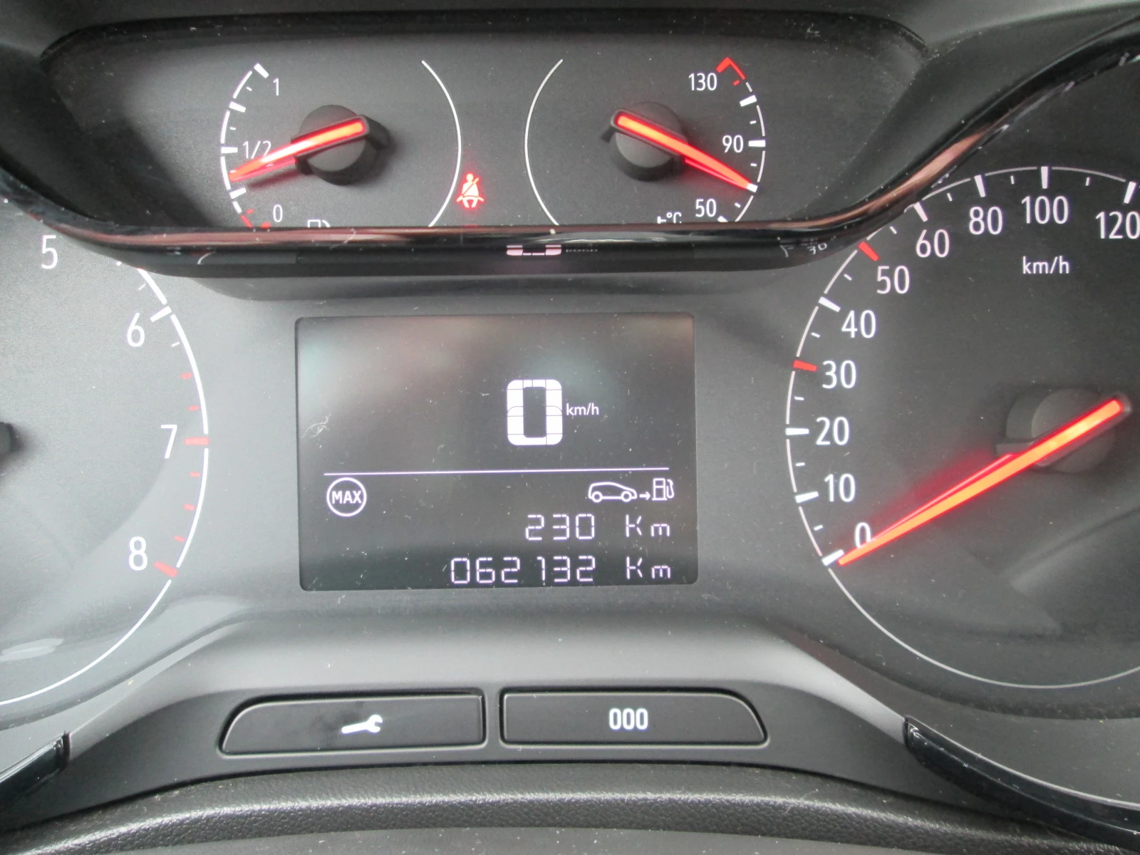 Opel Crossland X 1.2i 62000km ����!!! | Mobile.bg � ����������� 13