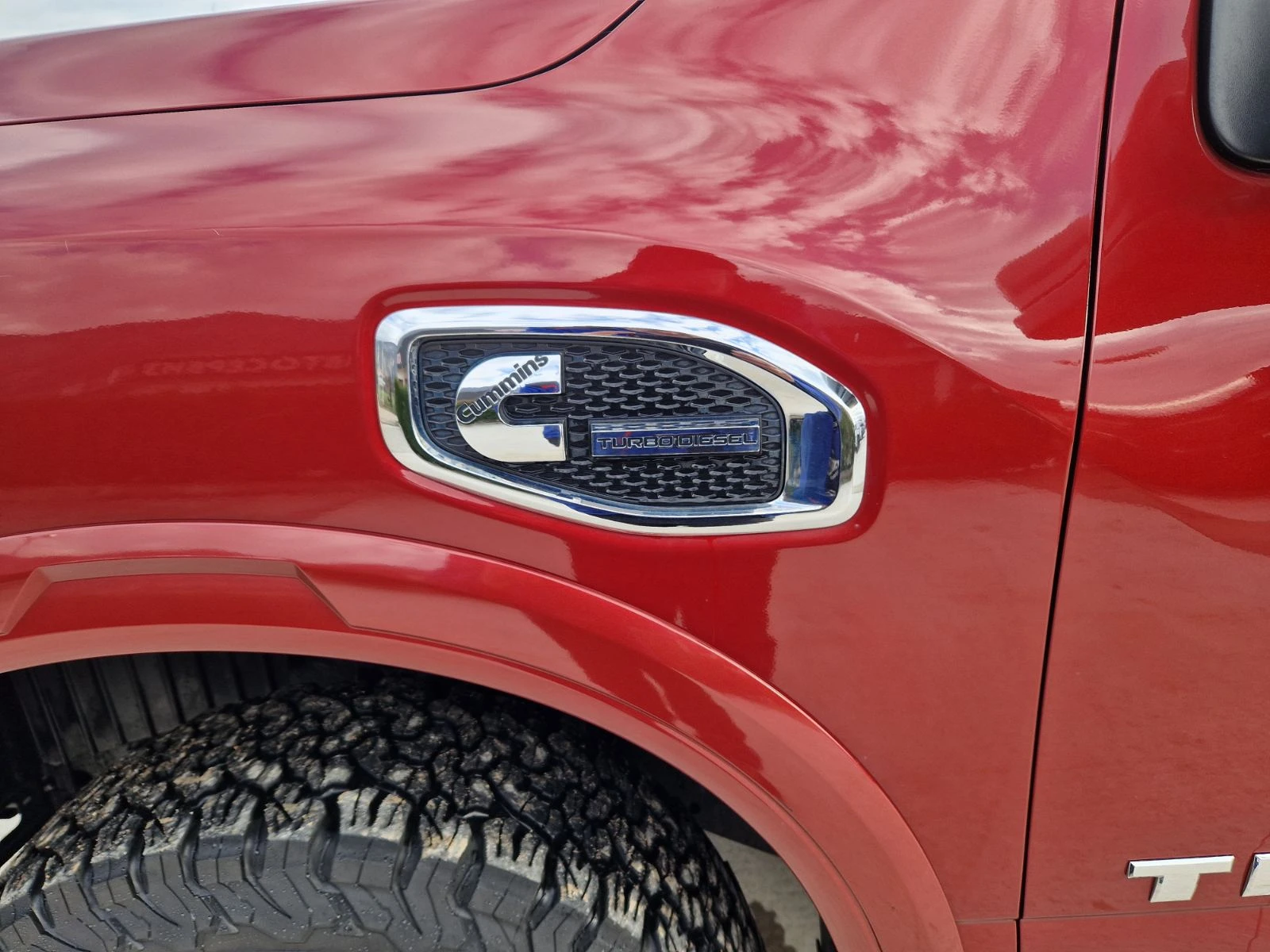 Nissan Titan crew cab PRO 4X 5.0D CUMMINS TITAN V8 - изображение 10