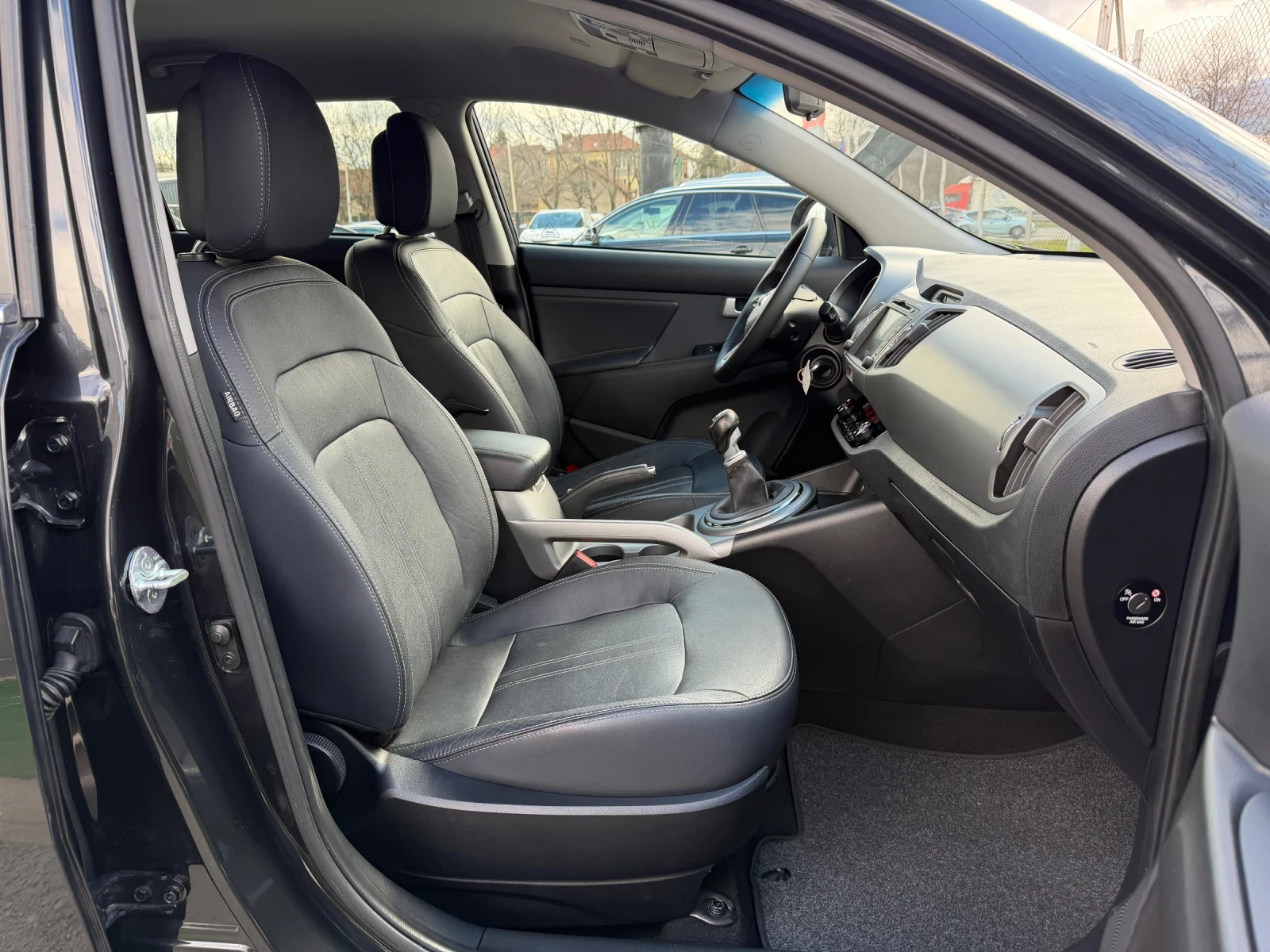 Kia Sportage 1.7CRDI 16v Facelift Led Euro5B, снимка 8 - Автомобили и джипове - 54084001