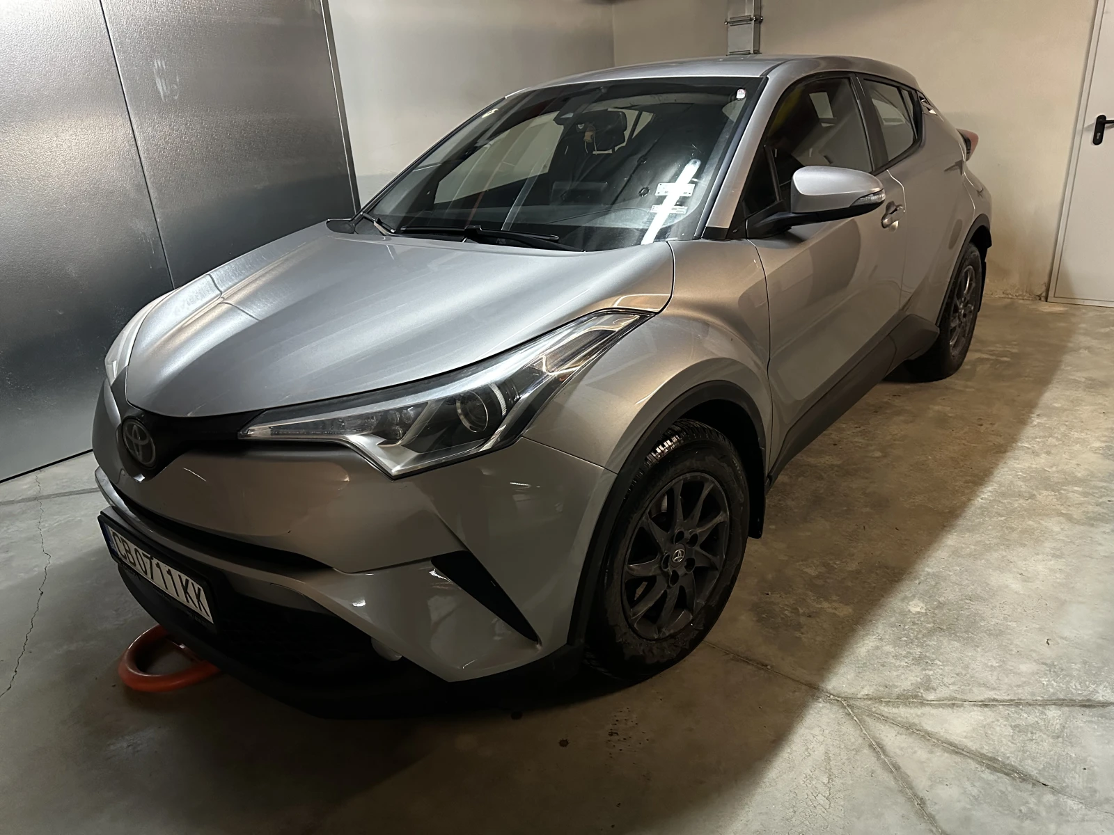 Toyota C-HR, снимка 4 - Автомобили и джипове - 54112354