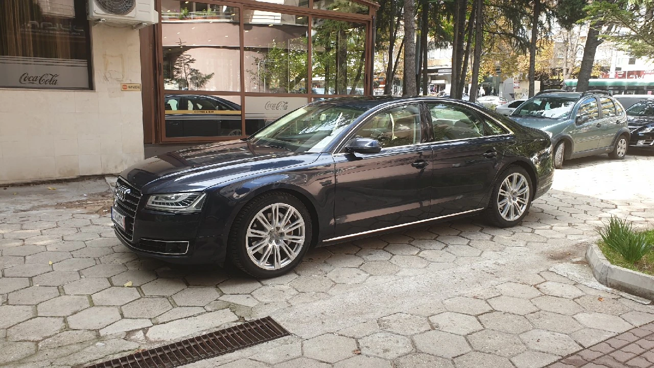 Audi A8, снимка 3 - Автомобили и джипове - 54131751