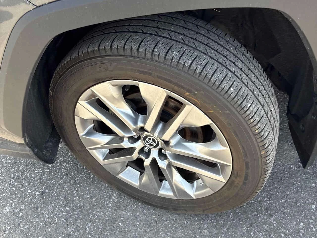 Toyota Rav4 XLE * ПАНОРАМА * CARFAX * АВТО КРЕДИТ, снимка 7 - Автомобили и джипове - 54942360