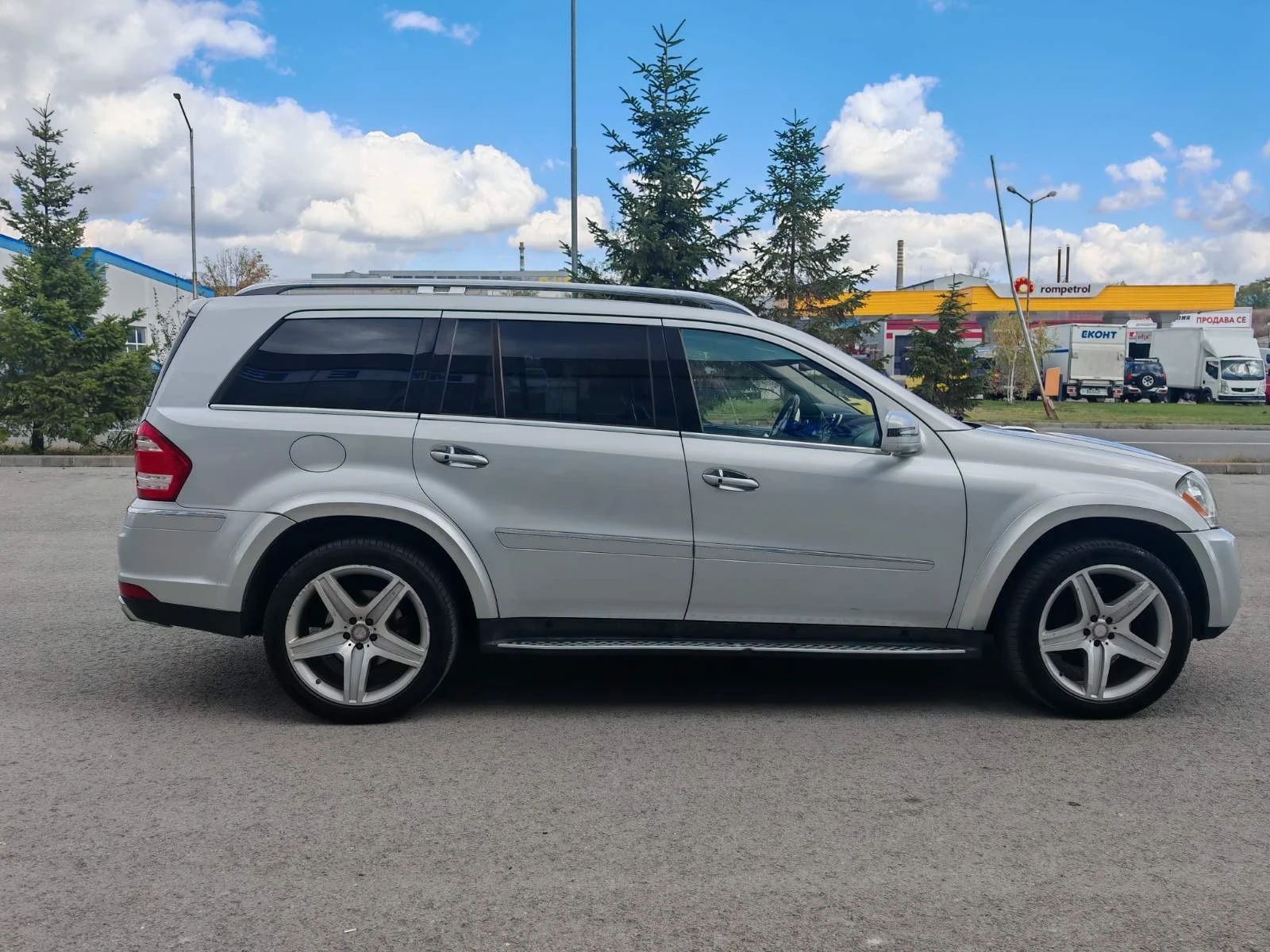 Mercedes-Benz GL 550, снимка 4 - Автомобили и джипове - 55014971