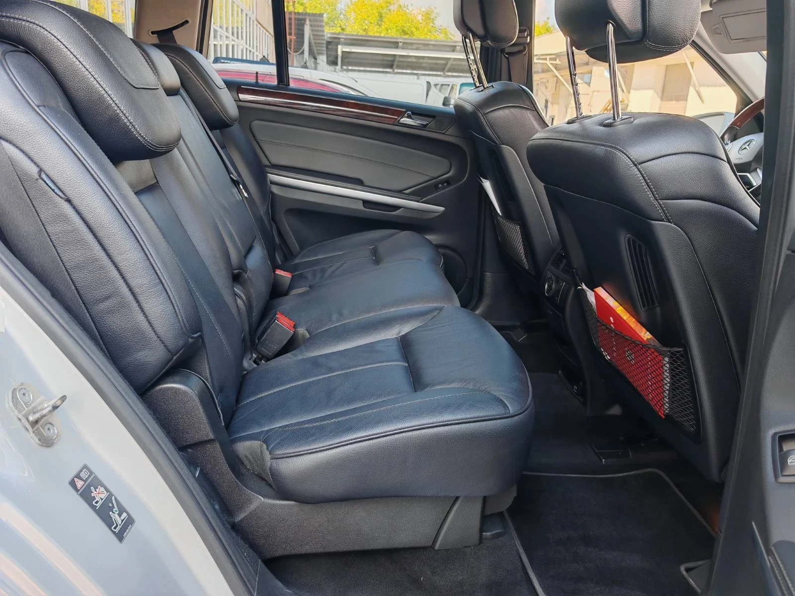 Mercedes-Benz GL 550, снимка 11 - Автомобили и джипове - 55014971
