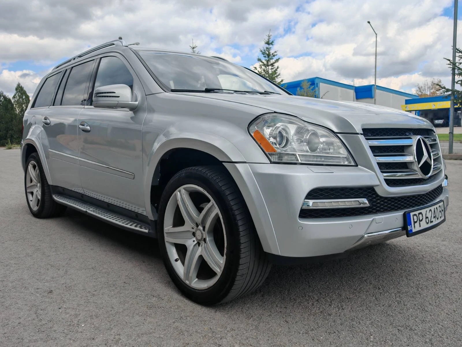 Mercedes-Benz GL 550, снимка 3 - Автомобили и джипове - 55014971