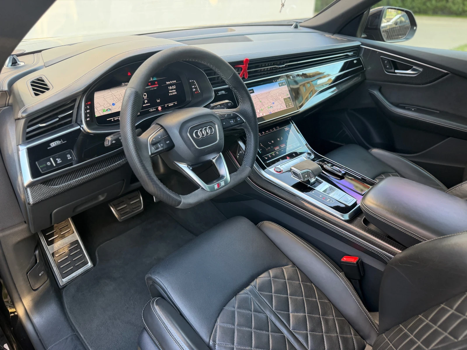 Audi SQ8 4.0 V8T* BANG 3D* 360* PANO* MATRIX* DISTRONIC* , снимка 9 - Автомобили и джипове - 55532308