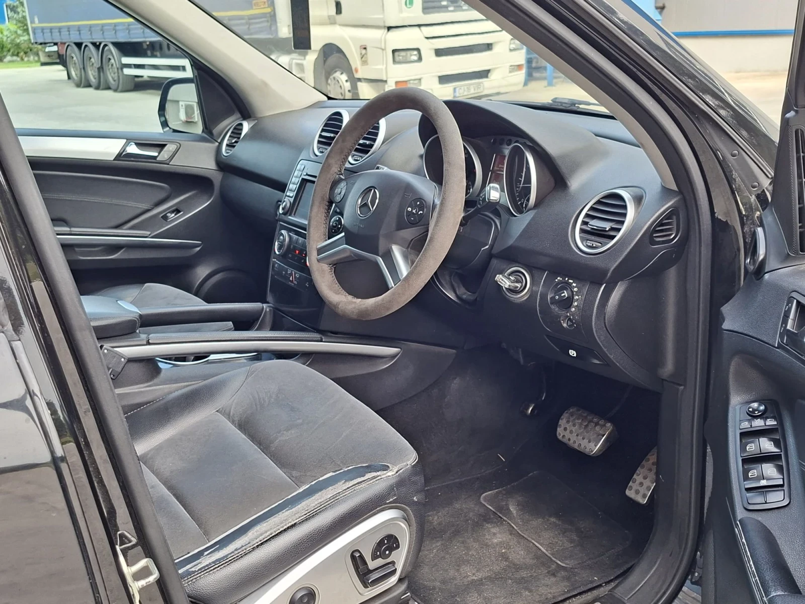 Mercedes-Benz ML Фейслифт, снимка 5 - Автомобили и джипове - 56171146