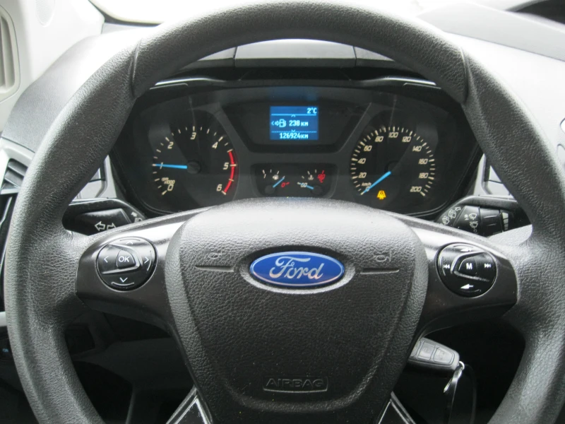 Ford Transit Custom, снимка 17 - Бусове и автобуси - 53455511