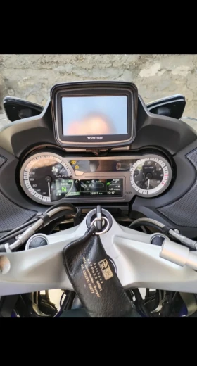     BMW R