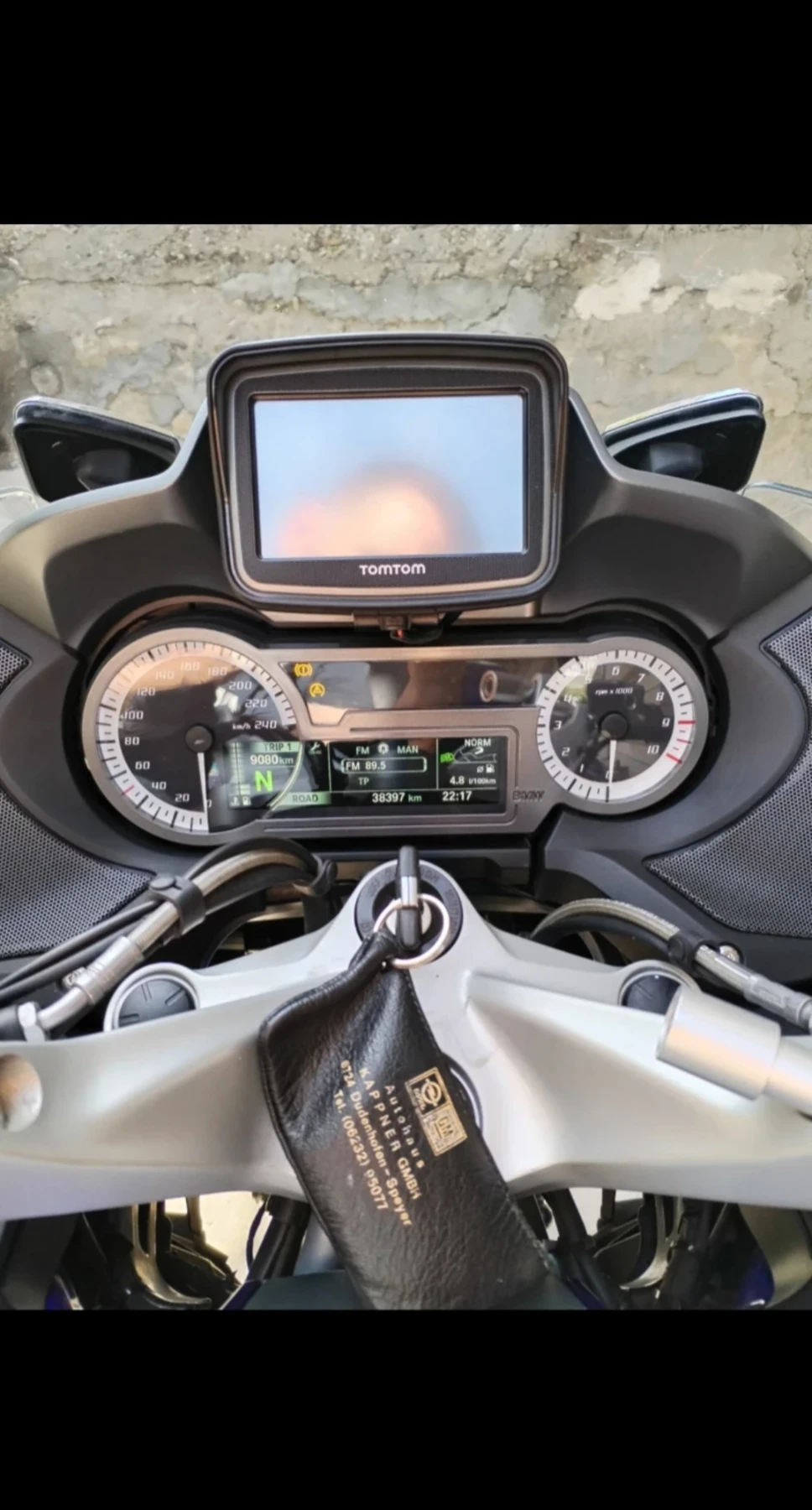 BMW R | Mobile.bg   1