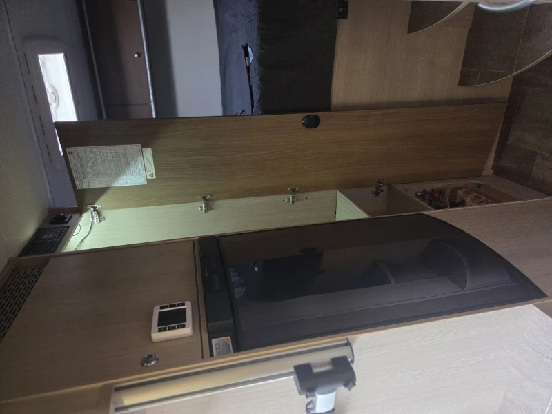 Кемпер Burstner Ixeo time it 670, снимка 12 - Каравани и кемпери - 51810361