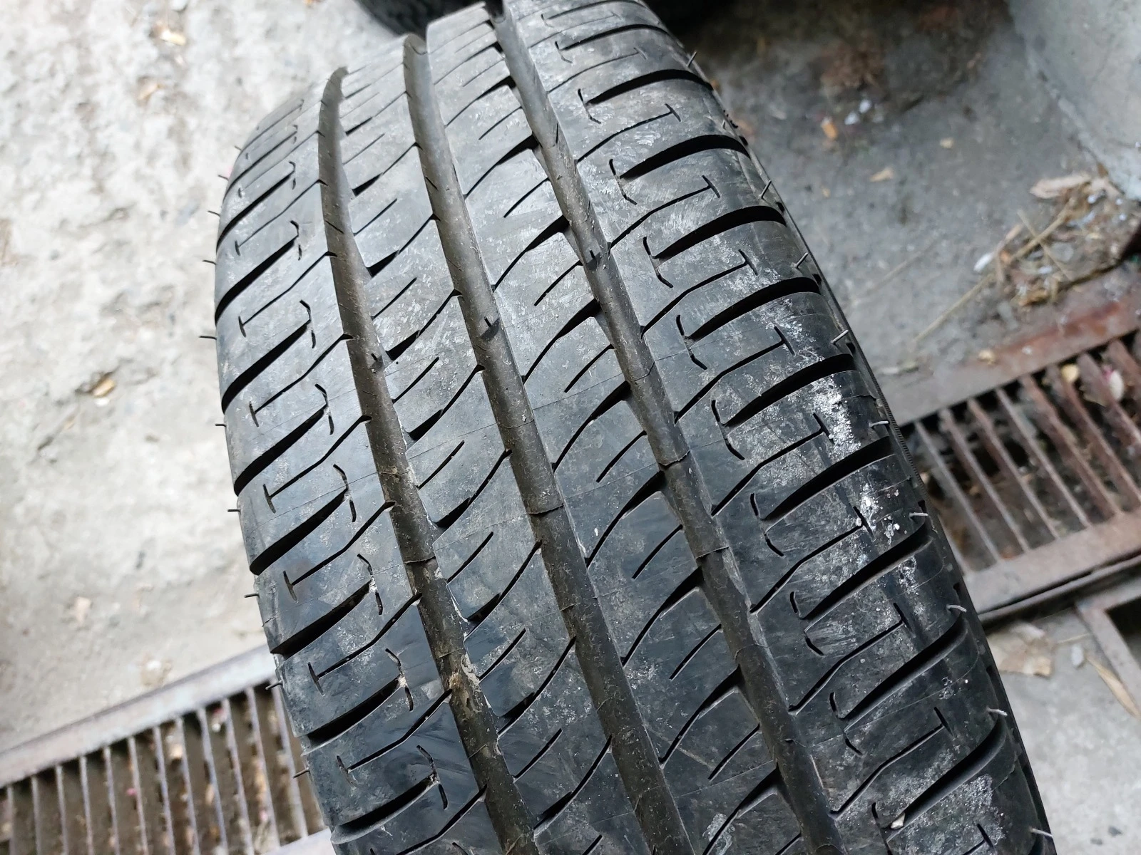���� 225/65R16 | Mobile.bg � ����������� 2