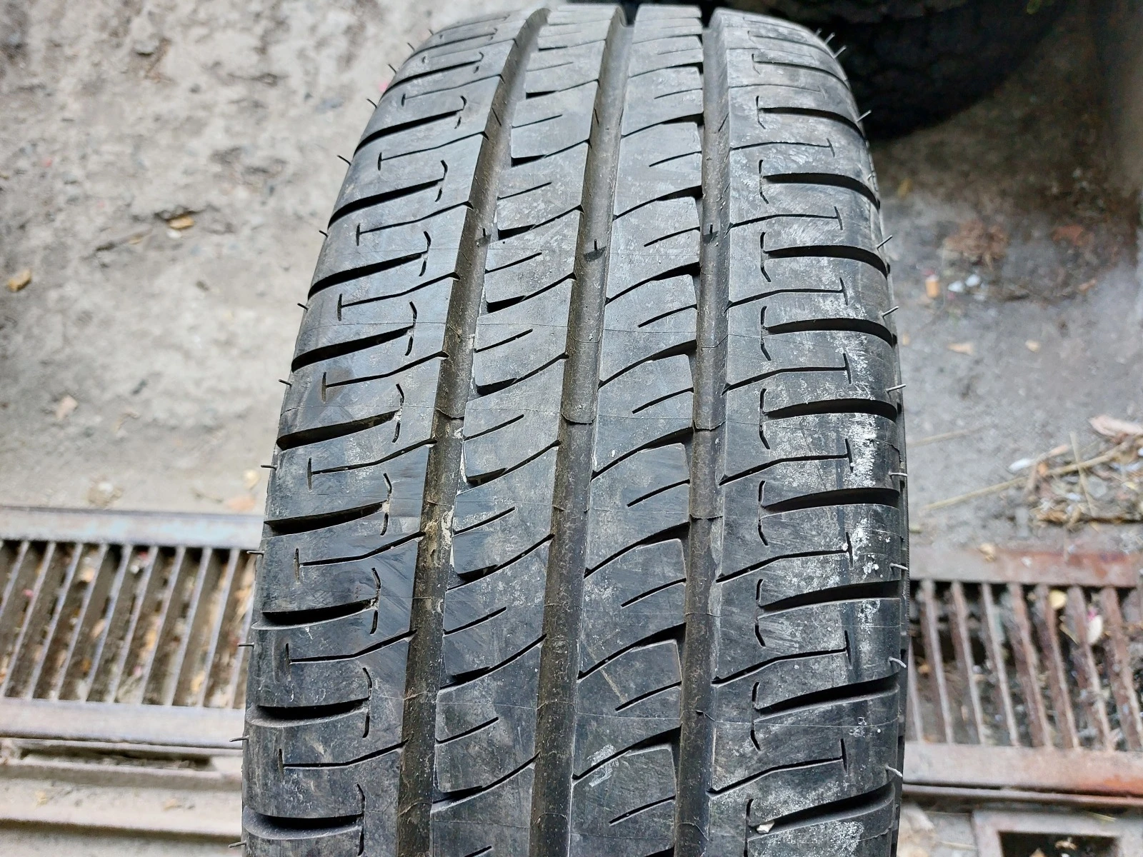 ���� 225/65R16 | Mobile.bg � ����������� 1
