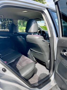 Toyota Auris Hybrid, снимка 14