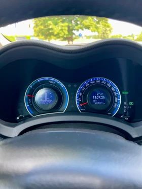 Toyota Auris Hybrid, снимка 13