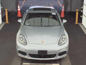 Porsche Panamera S* E-HYBRID* LANE ASSIST* BOSE* ВАКУМ* ОБДУХ* 360  - 34900 лв. / 17844.09 € - 49613722 2