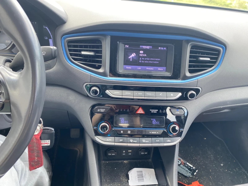 Hyundai Ioniq, снимка 8 - Автомобили и джипове - 47314029