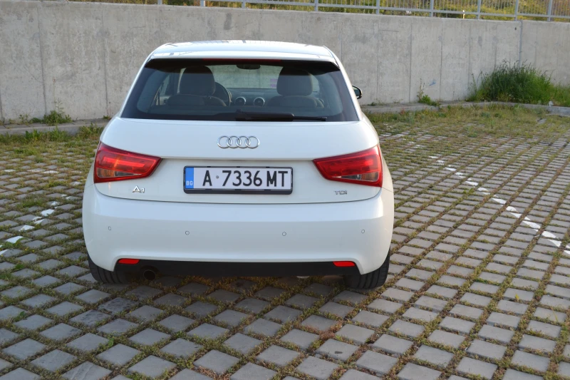 Audi A1, снимка 7 - Автомобили и джипове - 47468611