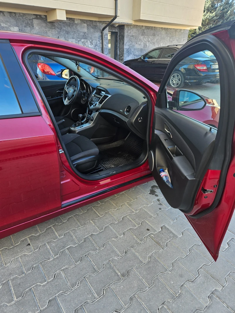 Chevrolet Cruze 2.0 Turbo Diesel, снимка 9 - Автомобили и джипове - 47855505