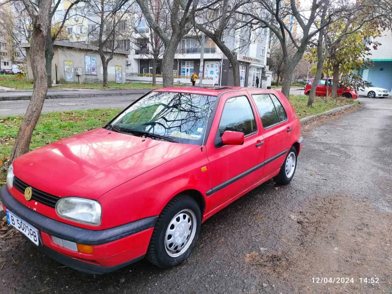 VW Golf, снимка 4 - Автомобили и джипове - 48224413