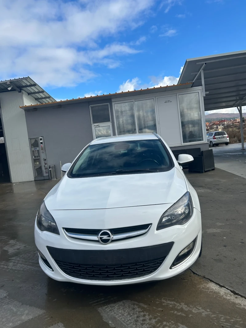 Opel Astra, снимка 2 - Автомобили и джипове - 48295979