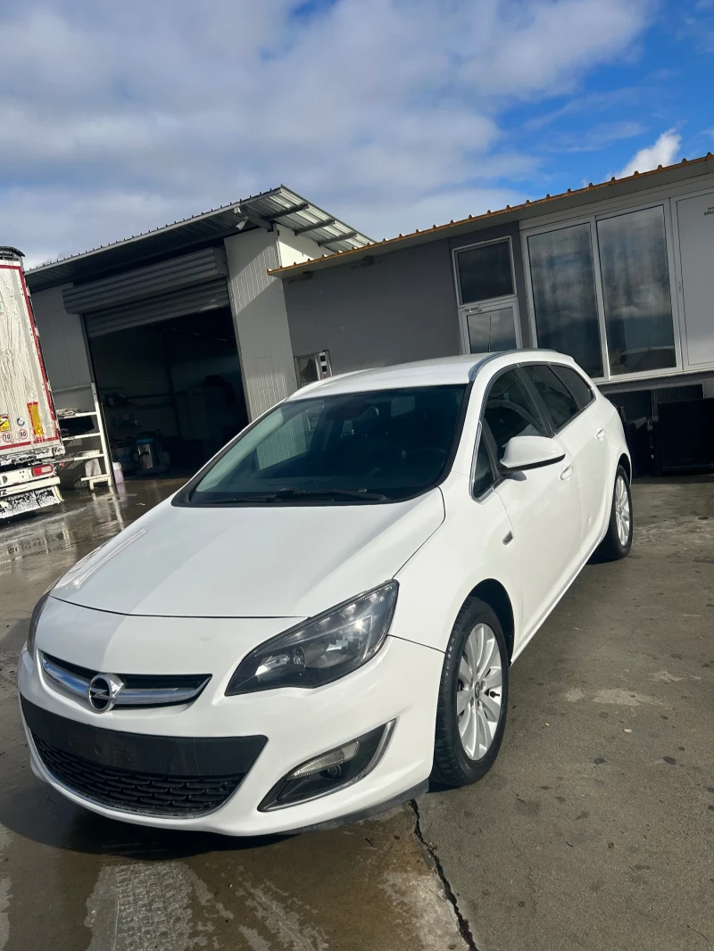 Opel Astra, снимка 11 - Автомобили и джипове - 48295979