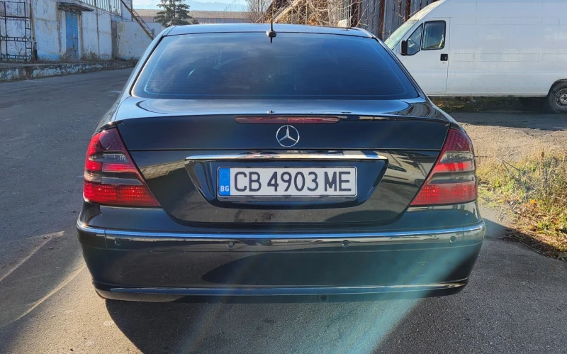 Mercedes-Benz E 320 AVANGARD Редови 204к.с., снимка 8 - Автомобили и джипове - 48400150