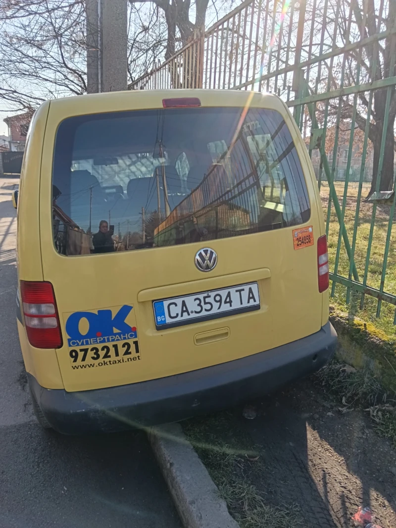 VW Caddy, снимка 4 - Автомобили и джипове - 49242416