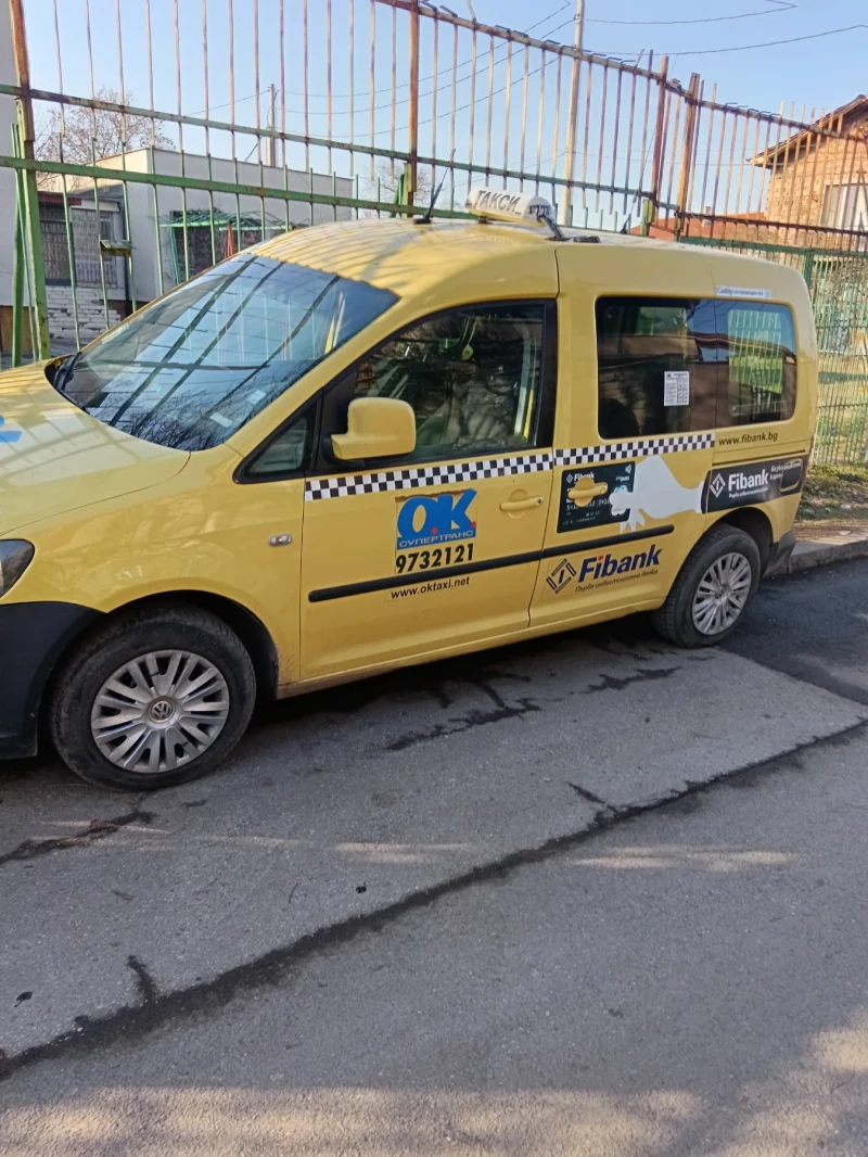 VW Caddy, снимка 1 - Автомобили и джипове - 49242416