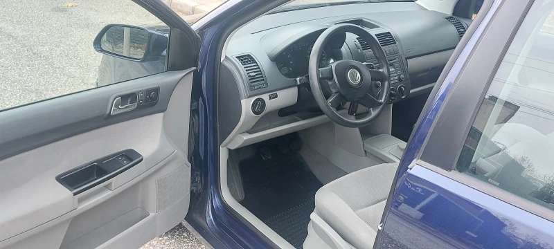 VW Polo 1.4 i КАТО НОВА, снимка 13 - Автомобили и джипове - 49381409