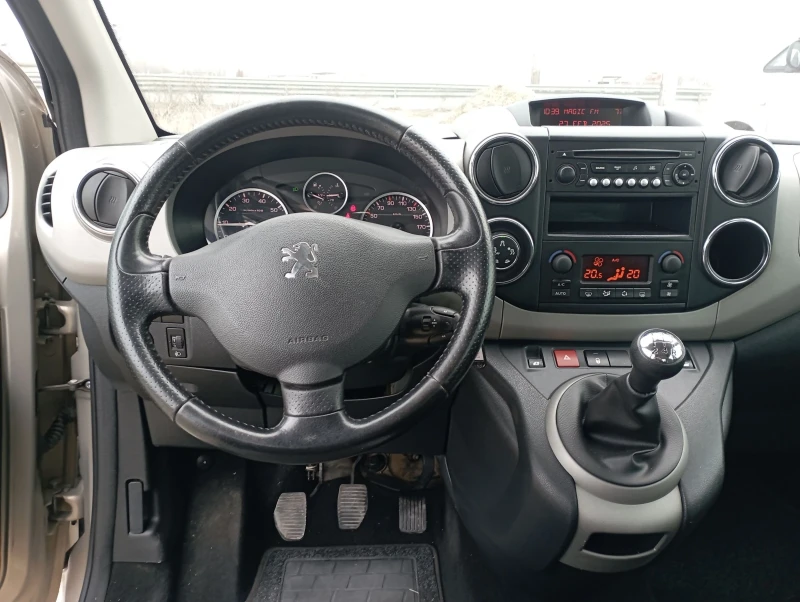 Peugeot Partner 1.6HDI, Tepee, снимка 9 - Автомобили и джипове - 49388993