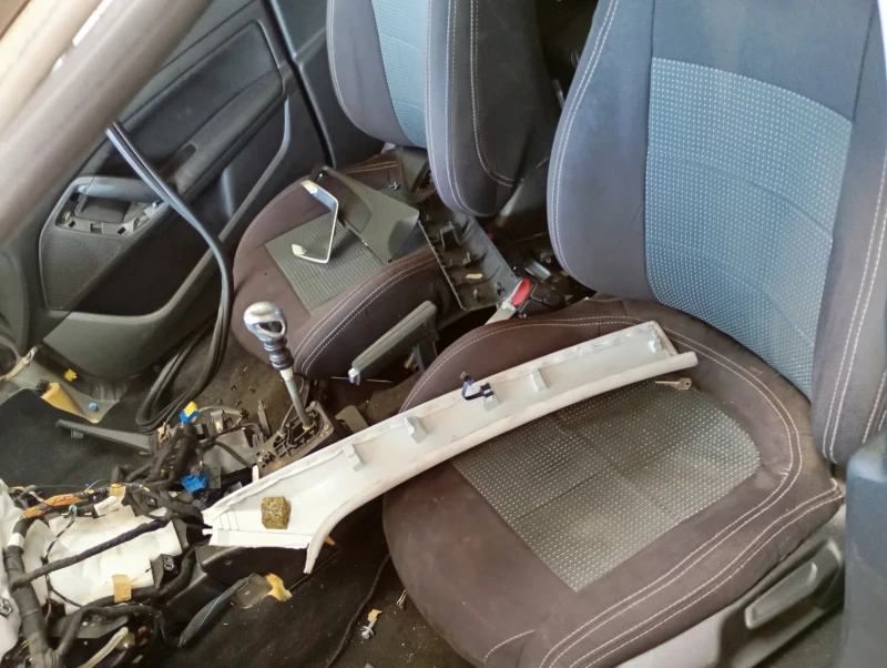 Peugeot 308 308 SW, 1.6 HDI, 120 к.с, снимка 11 - Автомобили и джипове - 52510833