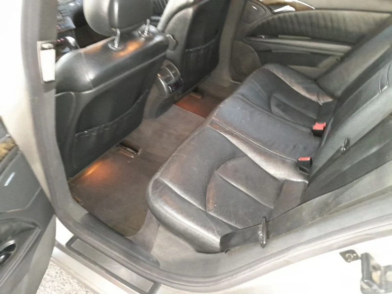 Mercedes-Benz E 320 Barter, снимка 8 - Автомобили и джипове - 52656669
