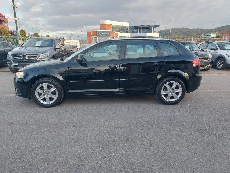 Audi A3 1.6 i* 102 к.с.* SPORTBACK*  FACELIFT, снимка 4 - Автомобили и джипове - 52076897