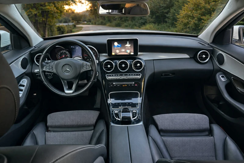 Mercedes-Benz C 220 DISTRONIC, снимка 5 - Автомобили и джипове - 53277703